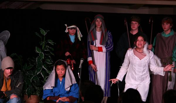 Students Stage The Best Christmas Pageant Ever