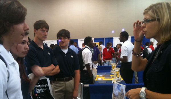 Juniors, Seniors Visit College Fair in Baton Rouge