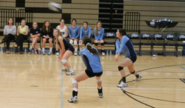 Blue Gator Varsity Volleyball Keeps the Faith